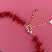 Charger l'image dans la galerie, Collier Bambou Rouge – Acier inoxydable doré