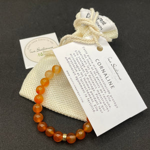 bracelet pour femme en cornaline pierre naturelle orange translucide de la féminité fertilité hormones