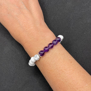 bracelet femme en pierres semiprécieuses blanches marbrées et violettes détails en argent certifié
